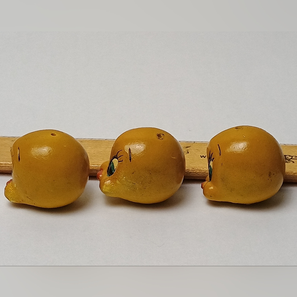 Vintage Tweety Bird Head Beads - Yellow Cartoon Charms (Set of 3) - Picture 3 of 9